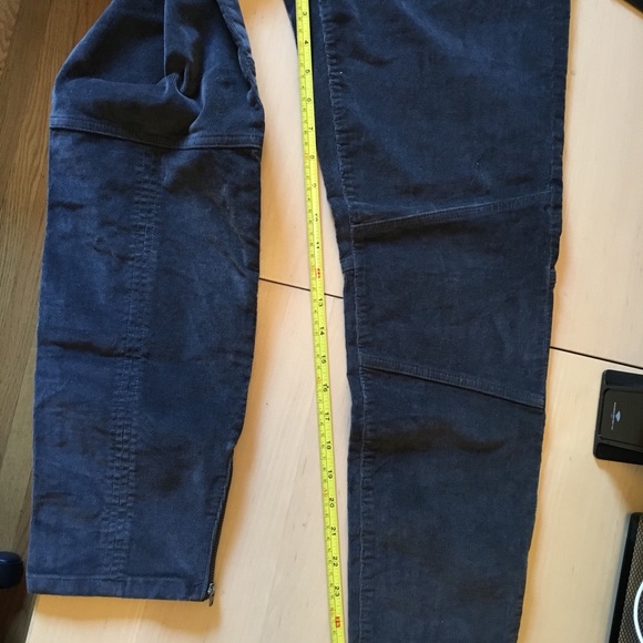 Gray cropped cord pant zipper at bottom - Picture 6 of 8